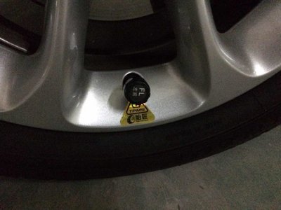 胎匠無線外置胎壓計 請看SRMAT上使用的效果 太陽能系列~ - 順風626汽車生活服務 - 車載電子電器 - 風行天下